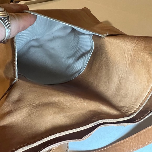 Margot New York Womens Handbag Tan Genuine Leather Chevron Crossbody Bag Purse - Picture 6 of 12